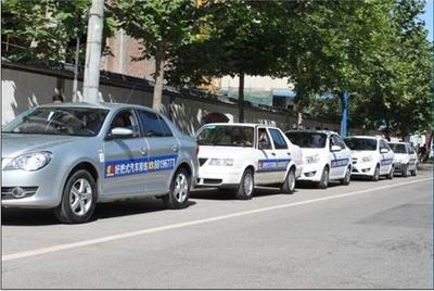 西安汽車陪練陪駕一對(duì)一教學(xué)價(jià)格低服務(wù)好